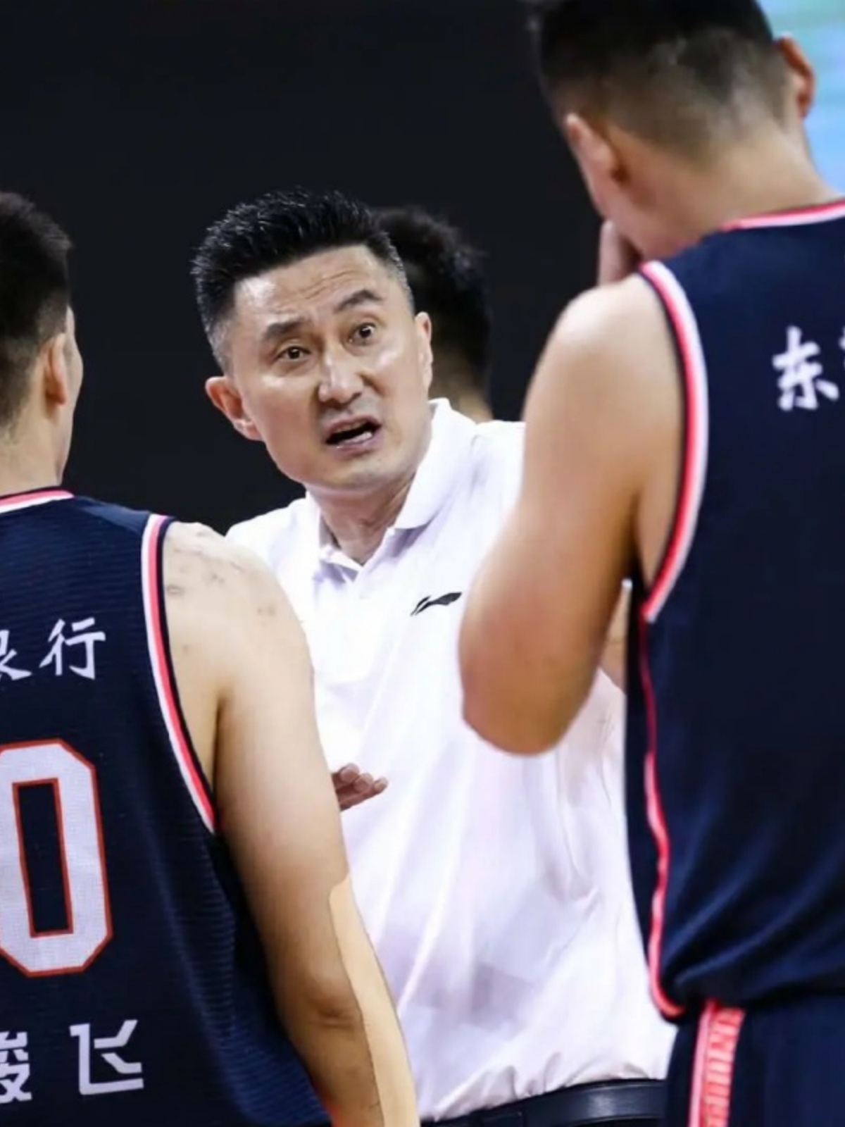 广东宏远队客场惜败于辽宁男篮(广东宏远队客场惜败于辽宁男篮比赛) 广东宏远队客场惜败于辽宁男篮(广东宏远队客场惜败于辽宁男篮比赛)