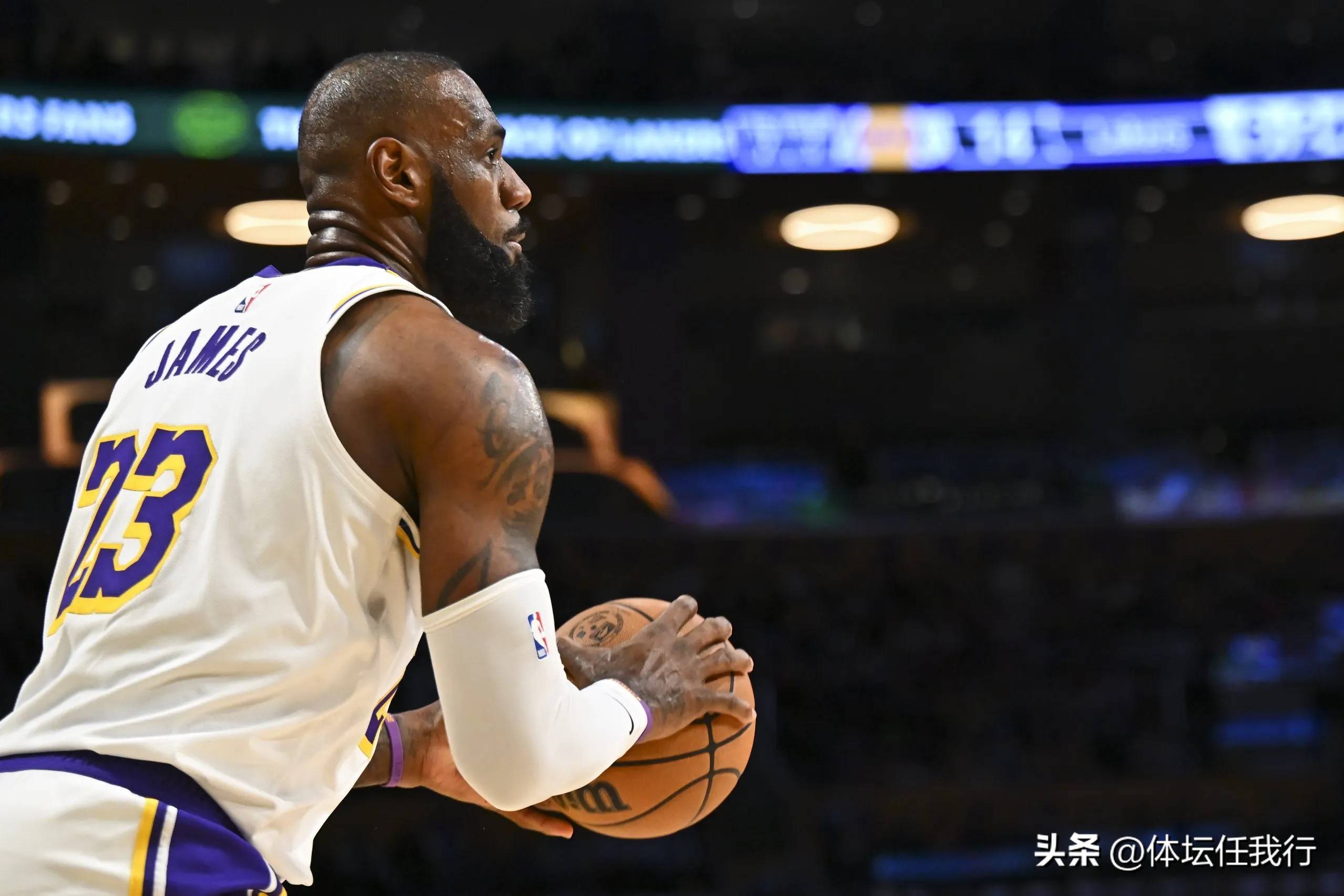 杏彩体育下载-关于湖人逆转灰熊，赢得一场胜利的信息