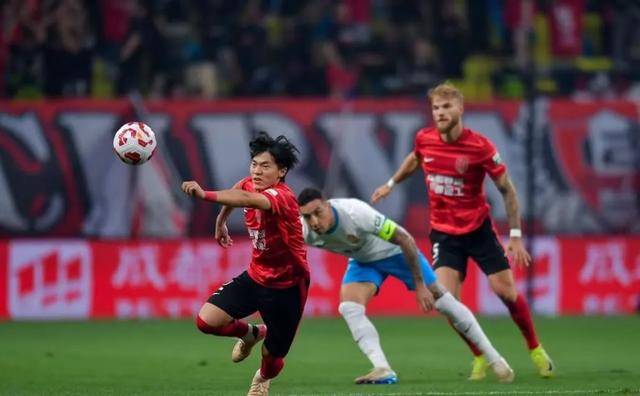 亚冠赛场上风起云涌，胜负难料的简单介绍