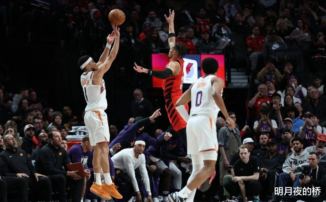 太阳队客场遭遇连败，球员状态起伏