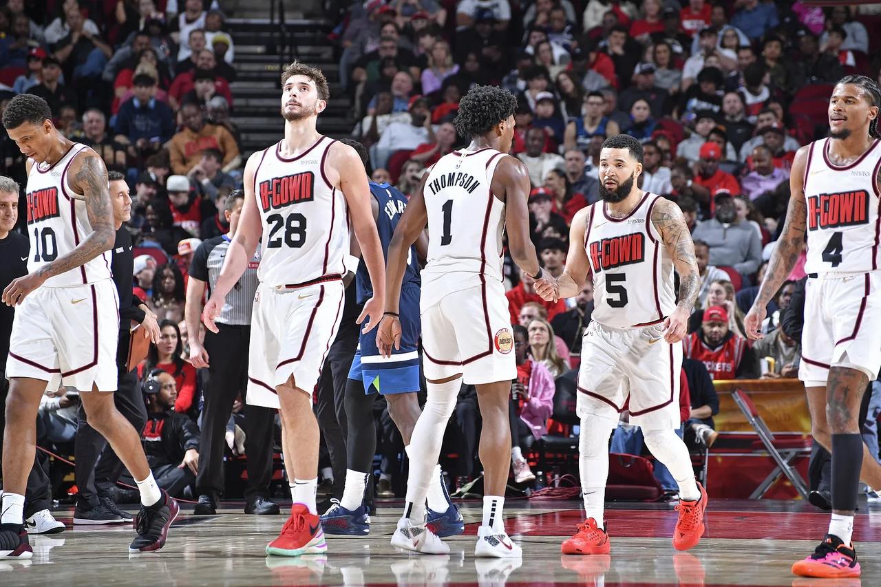 爵士击败猛龙,继续胜利势头的简单介绍 爵士击败猛龙,继续胜利势头的简单介绍